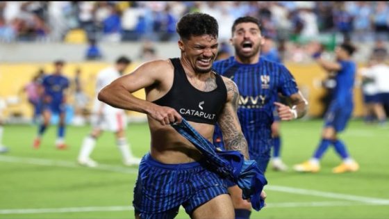الهلال السعودي يكتب التاريخ يتاهل لربع نهائي ويطيح بـ مانشسترسيتي من مونديال الأندية