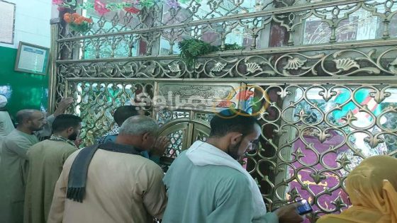 أولياء أمة محمد سير أولياء مصر فهم أصل الشعب المصرى نستكمل سير الصالحين وسيرتنا فى هذا المقال مع سيدى العارف بالله تعالى الشيخ محمد الفرغل ضريحه: بمسجده بمدينة أبوتيج بمحافظة أسيوط. القابه: السلطان الفرغل.نسبه: