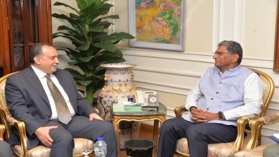 محافظ أسيوط يستقبل سفير الهند ويبحثان آفاق الشراكة في الثقافة والاستثمار والزراعة