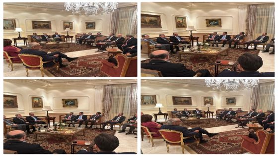 التقى د. بدر عبد العاطي، وزير الخارجية والهجرة وشئون المصريين بالخارج عدداً من أعضاء مجلس النواب اللبناني من مختلف الكتل السياسية والطوائف، وذلك في مستهل زيارته الرسمية إلى بيروت.