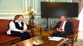 استقبل د. بدر عبد العاطي وزير الخارجية والهجرة وشئون المصريين بالخارج، اليوم الدكتورة غادة والي المديرة التنفيذية لمكتب الأمم المتحدة المعني بالمخدرات والجريمة والمديرة العامة لمكتب الأمم المتحدة في فيينا