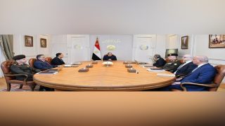 اجتمع السيد الرئيس عبد الفتاح السيسي، اليوم، مع كل من الدكتور مصطفى مدبولي رئيس مجلس الوزراء، والدكتور عمرو طلعت وزير الاتصالات وتكنولوجيا المعلومات، والفريق أحمد الشاذلي مُستشار رئيس الجمهورية للشئون المالية، واللواء خالد أحمد عبد الله رئيس هيئة الشئون المالية للقوات المسلحة، واللواء هاني محمود منصور مدير إدارة الإشارة للقوات المسلحة، والمهندس محمد شمروخ الرئيس التنفيذي للجهاز القومي لتنظيم الاتصالات