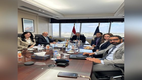 وزير السياحة والآثار يُناقش آليات تطوير خطة تسويقية متكاملة للمتحف القومي للحضارة المصرية بالتعاون مع إحدى شركات التسويق المتخصصة