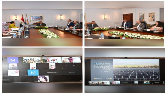 محافظ جنوب سيناء يبحث مع شركة “كرم هولدينج” إنشاء مشروعات للطاقة الشمسية وترفيق المنطقة الصناعية بأبوزنيمة والزراعية بنويبع وطور سيناء وتحلية المياة بالتجمعات البدوية التابعة لمدن المحافظة